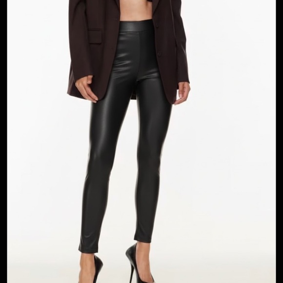Aritzia Pants - 🍒 MOVING SALE 🍒 Ten by Babaton Faux Leather Pants